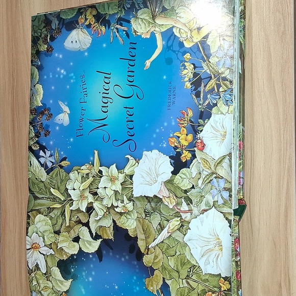 Flower Fairies Pop-Up Book - Picture 6 of 7